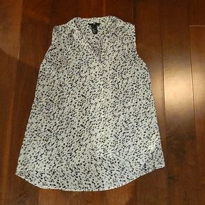 H&M sleeveless collar sheer shirt